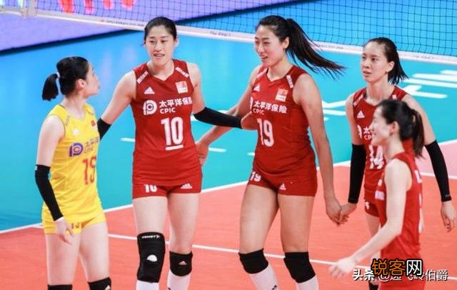 世联赛女排中美大战半决赛,中国1:3不敌美国无缘决赛,为何球迷称这也算赢了？