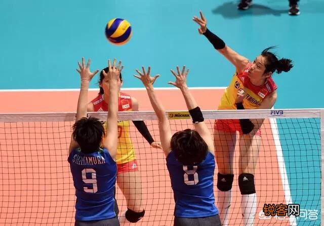 江门站女排联赛中美大战,第一局美国25-20中国,如何评价第一局比赛？