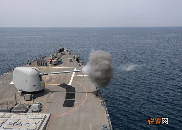 单日死亡4246人！美国疫情看不到拐点,下令全球美军准备随时开战,如何评价？