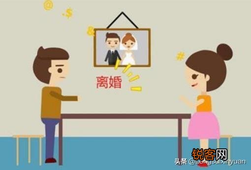 离婚两年,我和孩子在外面租房,前夫以各种借口想留下来和我们同睡,我该怎么办？