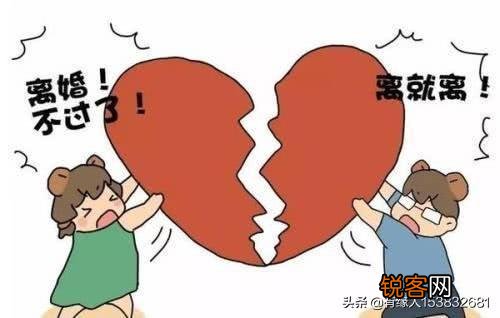离婚期间前妻交往过多个新男友,现在提出复婚要求我是否应该接受？