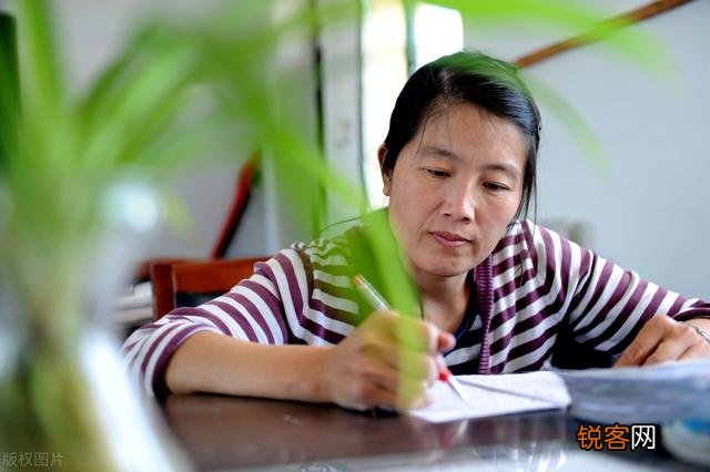 如今女教师离婚率高的原因是什么？