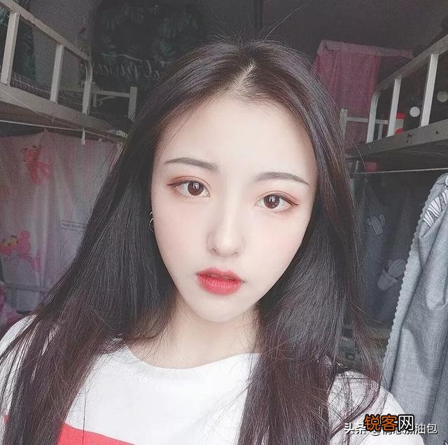我感觉自己失恋走不出来,只有新欢才能忘记旧爱,也怕自己忘不了,又迫切的想开始下一段,我是怎么了？