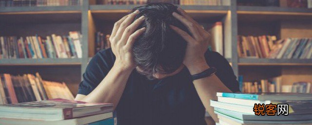 男孩叛逆期暴躁发疯似的正常吗 青春期的孩子脾气暴躁易怒正常吗