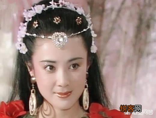 王丽坤演妲己被不少网友吐槽不适合,而周冬雨却被网友调侃最适合,你觉得谁适合来演？