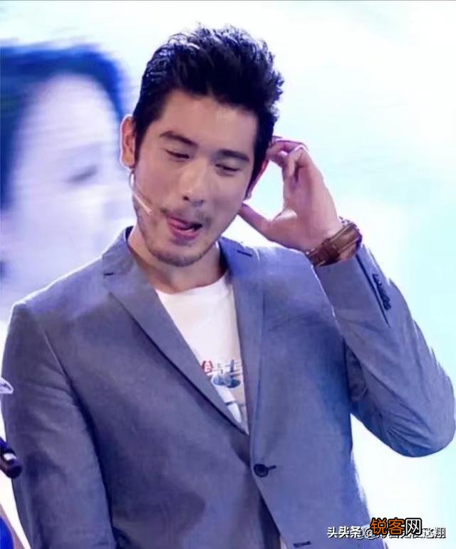你觉得娱乐圈眼睛最好看的明星是谁？