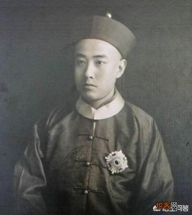 晚清庆亲王奕劻为什么称为“裸官”？他到底是个怎样的人？