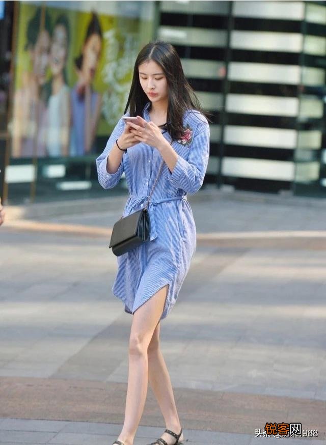 演讲时惨遭当头泼水,百度CEO李彦宏值得同情吗？