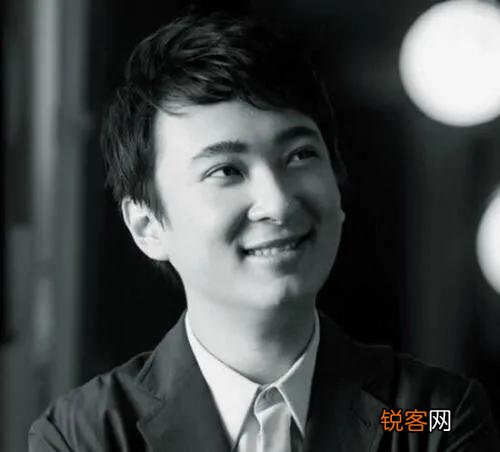 王思聪为什么被称为国民老公？和王健林的真正关系是什么？