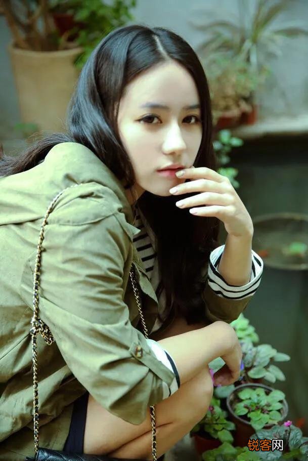 有人说:一个有本事的男人不是独立的,是遇上一个好女人。你怎么看?