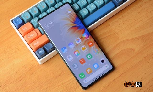 小米mix4和华为mate40之间,选择哪款买更合适？