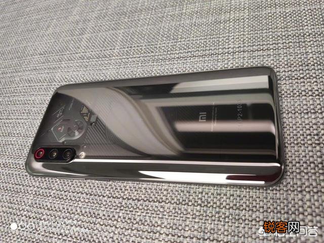 小米9和vivo iQOO买哪个好?