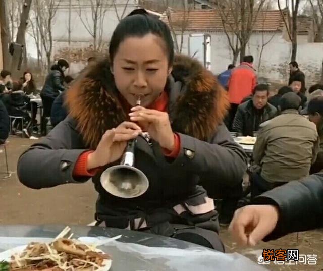 现在结婚女方要房要车,那二十年后会要什么呢？