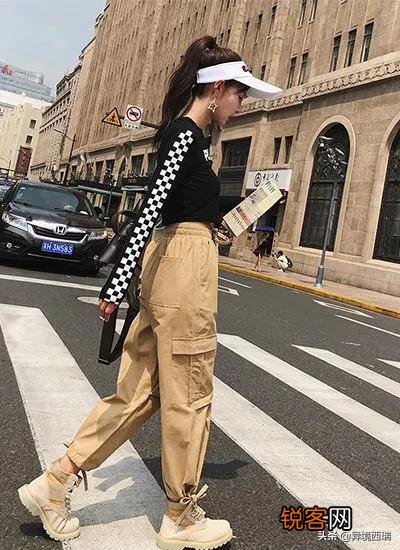 除去紧身裤 马丁靴穿搭什么样的裤子好看？