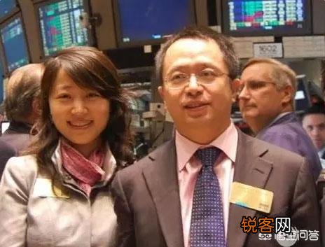 马化腾跟自己的老婆是在QQ上认识的吗？