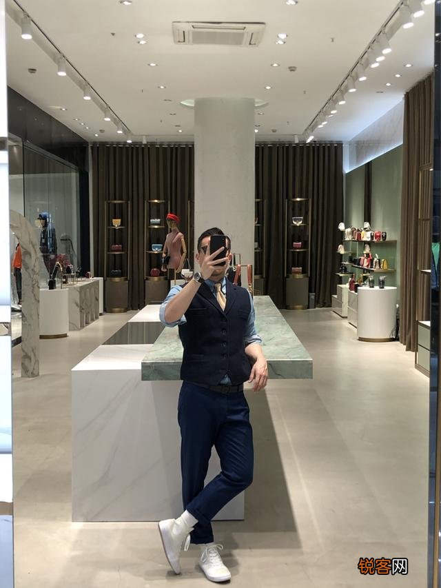 35岁中年大叔,日常如何穿搭出型男风？