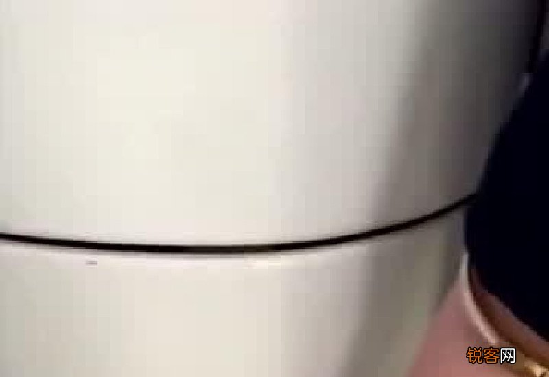 飞机上有厕所吗,怎么使用