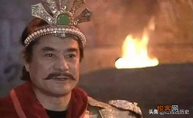 女娲想杀纣王被金光所阻,金光是何人发出？守卫纣王门口的神是谁？