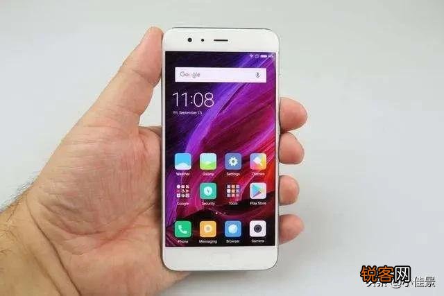 苹果2020年发布的新款iPhone SE,国内会不会出现一波小屏高配旗舰手机浪潮？