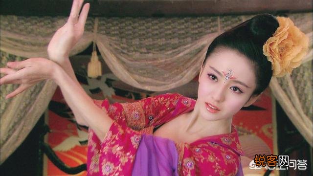 影视剧中妲己怎么迷惑纣王而不会被杀？