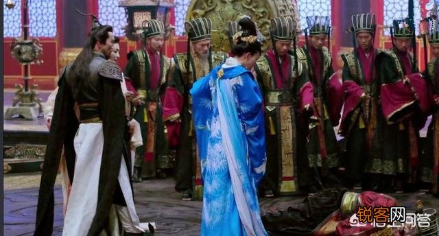 《封神演义》中九尾狐受伤,苏妲己本不想救他,可为何最后苏妲己还是救了他？