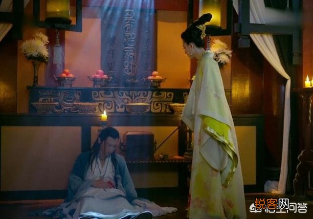 《封神演义》中九尾狐受伤,苏妲己本不想救他,可为何最后苏妲己还是救了他？