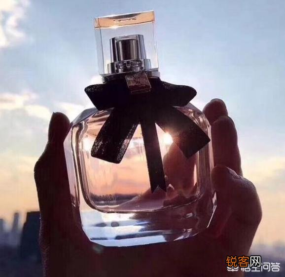 你用的第一款香水,是什么牌子的？敢不敢晒出来？