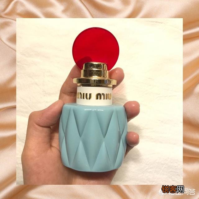 你用的第一款香水,是什么牌子的？敢不敢晒出来？