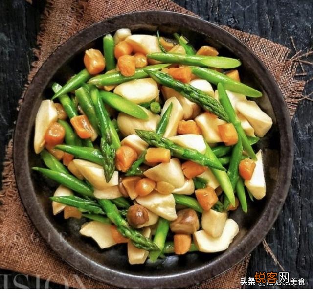 鲜干贝肉简单的家庭做法是什么？