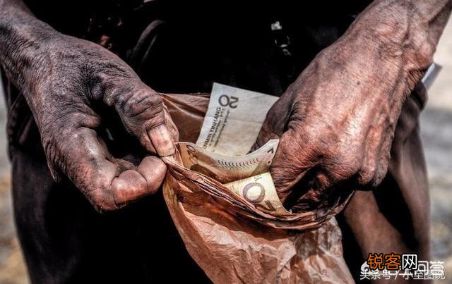 《锄禾》为什么又叫《悯农》？如何理解《悯农》这首诗？
