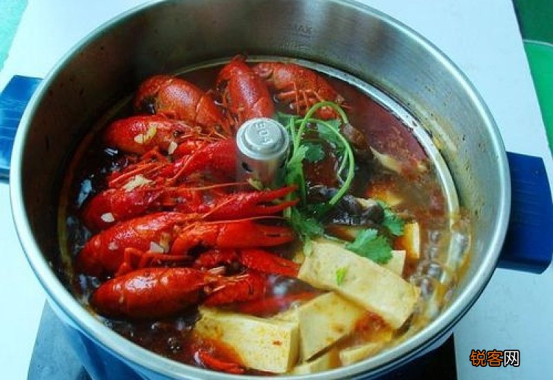 虾和豆腐可以一起吃吗 小龙虾和豆腐可以一起吃吗