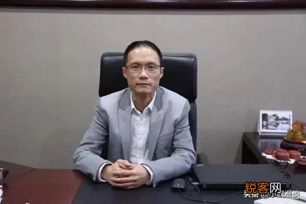 怎么看待绿地高管陈军出轨已婚女下属陈雨婷事件？