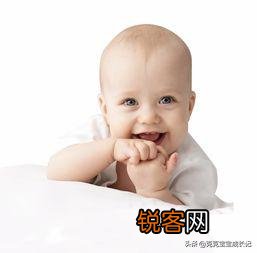 想问问宝妈们6个月的宝宝可以吃辅食吗？