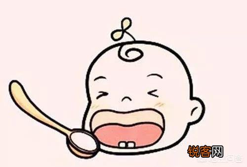 六个月大的婴儿可以吃哪些辅食？为了预防感冒,家里人都常给她喝板蓝根是否可以？