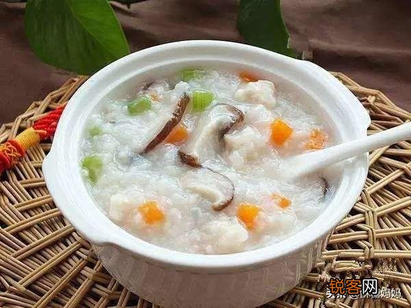我家宝宝7个月了,都应该添加什么辅食呢？6个月只吃母乳和米粉？