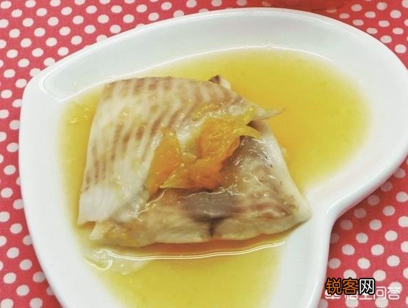 六个多月宝宝可以喂哪几款辅食呢？