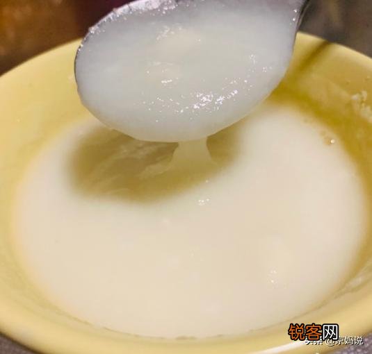 6-12个月宝宝辅食应该吃什么,怎么做呢？
