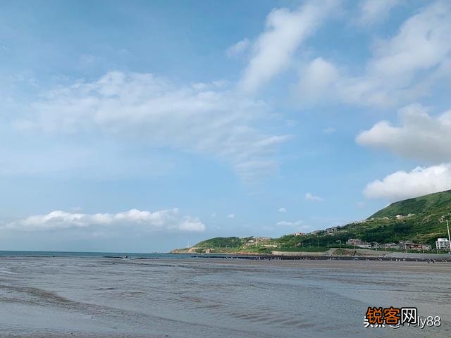 我8月初想去福州平潭岛,纯玩3-4天时间,有好的行程和住宿安排吗？谢谢？
