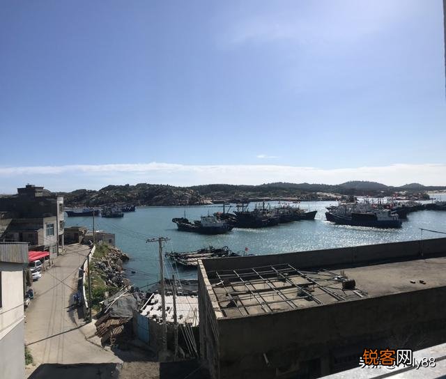 我8月初想去福州平潭岛,纯玩3-4天时间,有好的行程和住宿安排吗？谢谢？