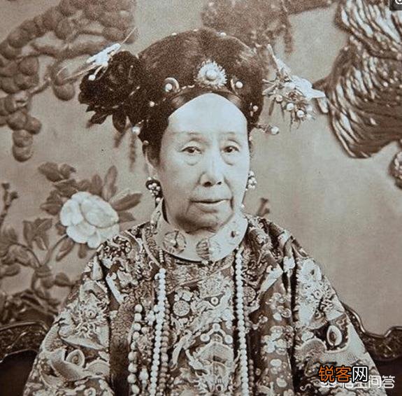 你怎么评价《尘埃落定》这本小说中的男主？