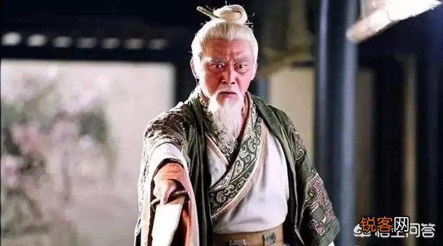 春秋时期群雄并起,吴国强大越国弱小,为何吴王不一举消灭越国？