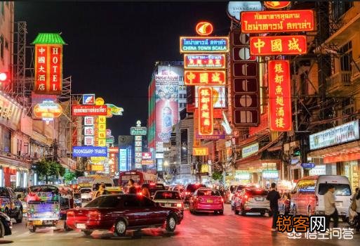 为什么去泰国旅行到处都是中文,有的泰国人也会点汉语？