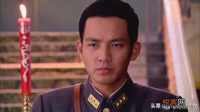 哪个言情小说的男主是你最喜欢的？为什么？