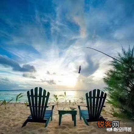 遇见叔叔出轨,要不要告诉阿姨？