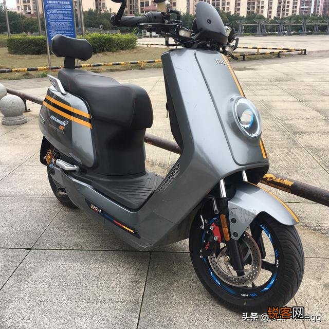 目前什么电动车质量好一点？电池性能最好是哪个牌子？
