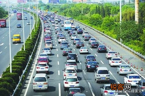 能和大家分享一下在开手动档车时,遇到特别拥堵的那种情形是什么感受吗？