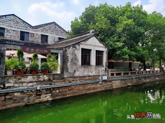 苏州有什么特色地方或者是好玩的地方？