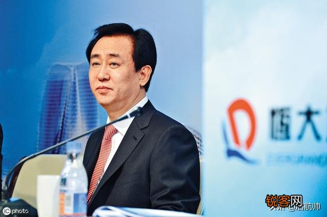 粤媒称国安送走施密特是败笔,恒大高度信任卡纳瓦罗获得回报,你是怎么样看？
