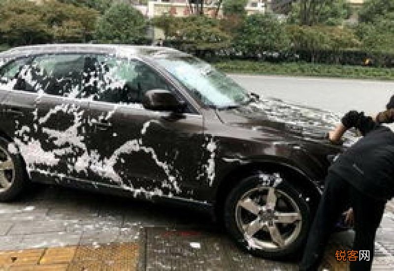 轿车多久打一次蜡 车子多久打一次蜡