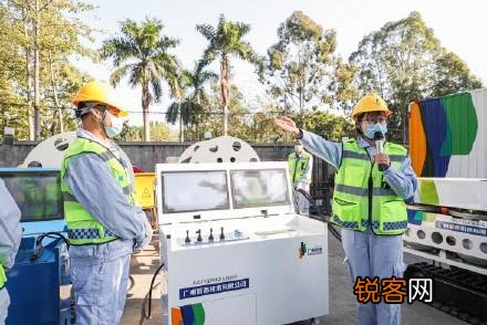 重大突破！广州机器人地下40米深隧清淤成功